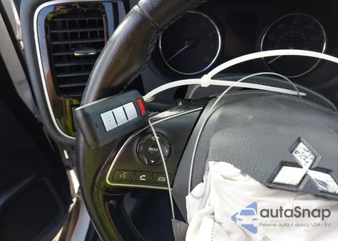 2018 Mitsubishi Outlander Se z USA, uszkodzony, nr VIN JA4AD3A31JZ067474